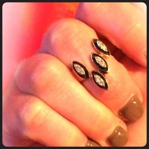 Knuckle, pinky  gold and diamond ring